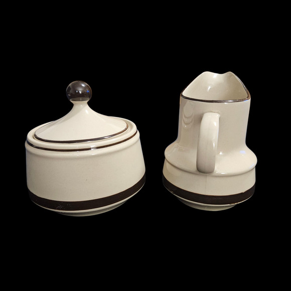 Vintage Strawberries SR Japan Stoneware Creamer & Sugar Bowl Set Brown Trim - Picture 4 of 8